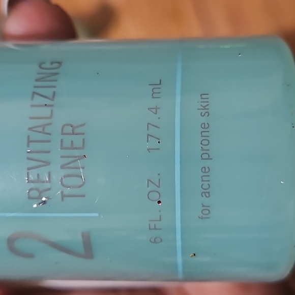 Skincare - Picture 10 of 10